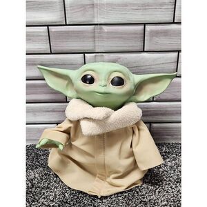 Star Wars The Mandalorian The Child 7 1/2-Inch Electronic Plush #A84